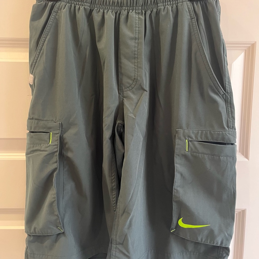 Nike Dri-Fit Tennis Cargo Shorts, men’s small